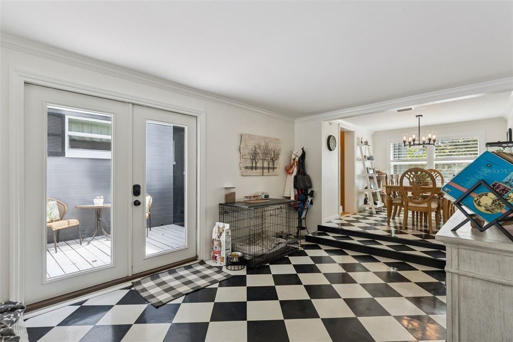 For Sale: $589,900 (4 beds, 2 baths, 1594 Square Feet)