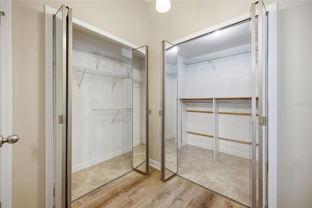 На продажу: $390,000 (3 спален, 2 ванн, 1804 Квадратных фут)