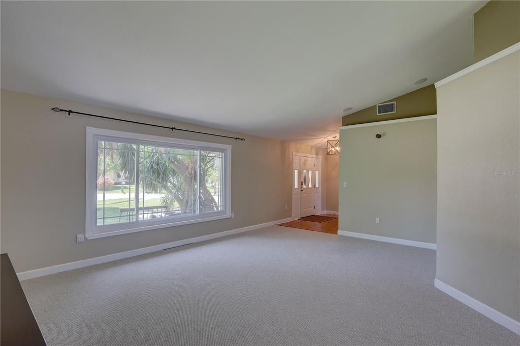 For Sale: $795,000 (4 beds, 2 baths, 2625 Square Feet)