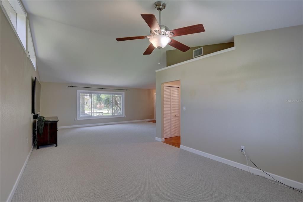 For Sale: $795,000 (4 beds, 2 baths, 2625 Square Feet)