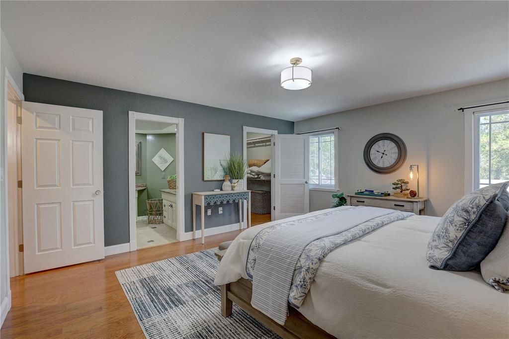 For Sale: $795,000 (4 beds, 2 baths, 2625 Square Feet)