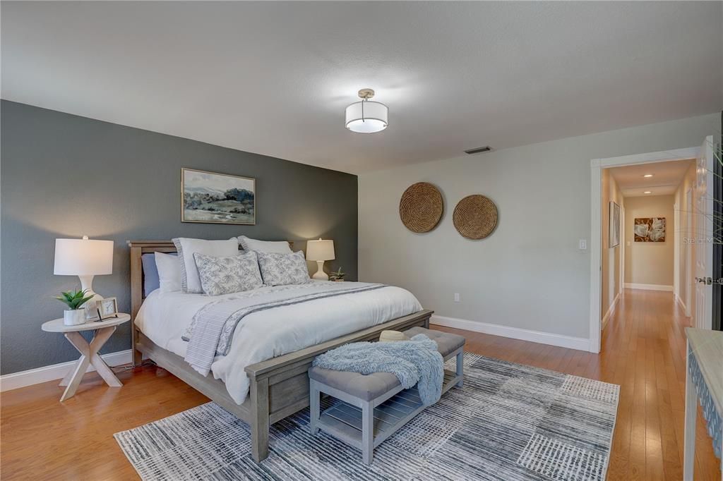 For Sale: $795,000 (4 beds, 2 baths, 2625 Square Feet)