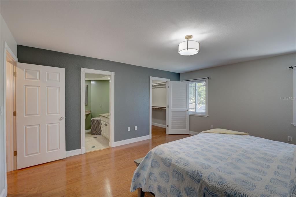 For Sale: $795,000 (4 beds, 2 baths, 2625 Square Feet)