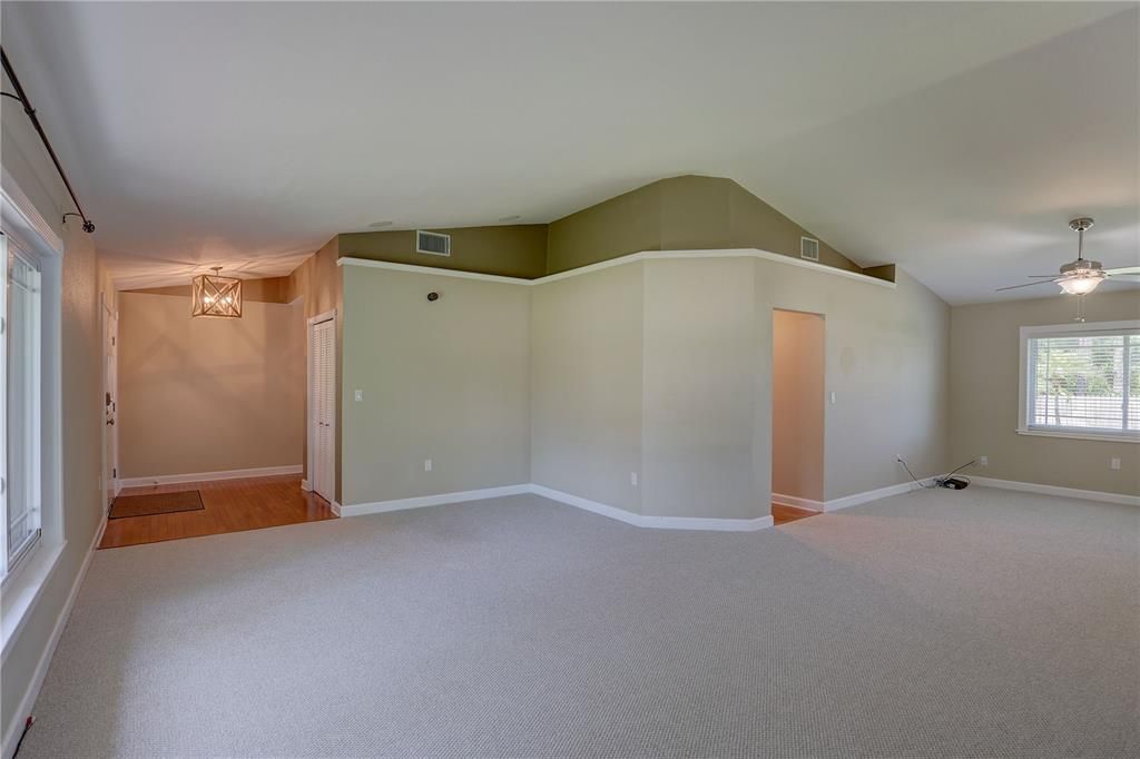 For Sale: $795,000 (4 beds, 2 baths, 2625 Square Feet)