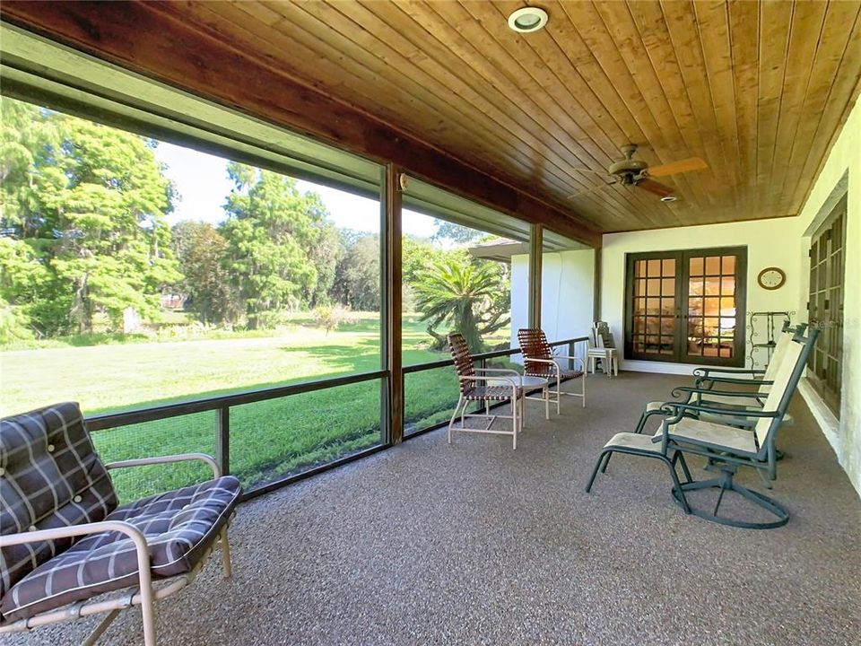 For Sale: $315,000 (3 beds, 2 baths, 2204 Square Feet)