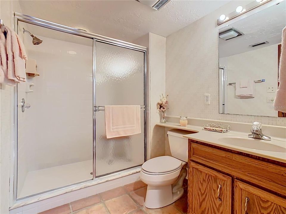 For Sale: $315,000 (3 beds, 2 baths, 2204 Square Feet)