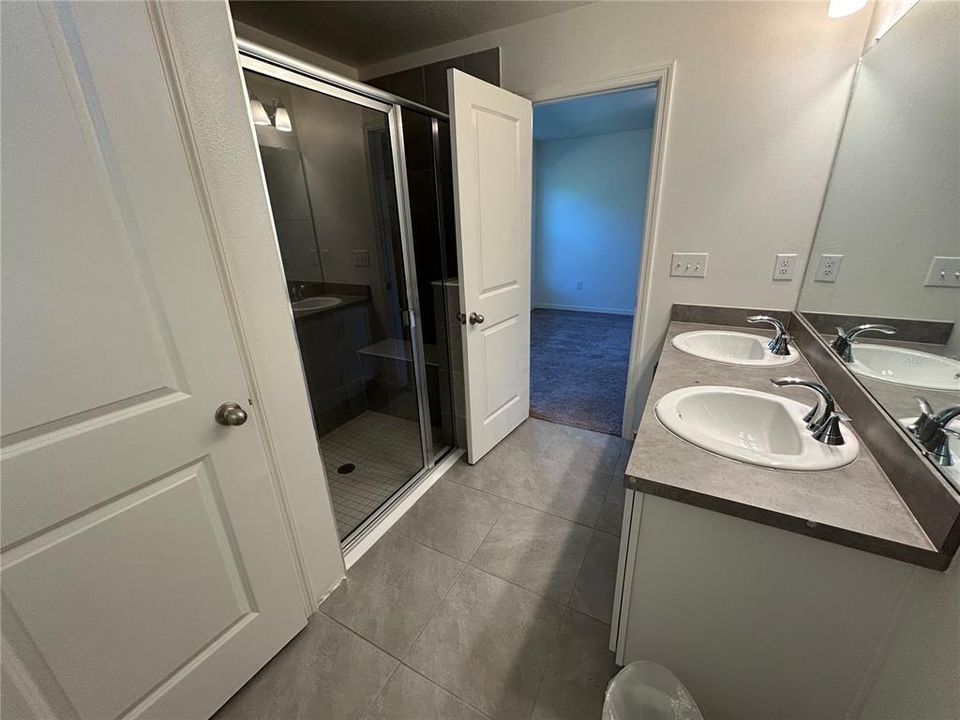 В аренду: $2,400 (4 спален, 2 ванн, 1637 Квадратных фут)