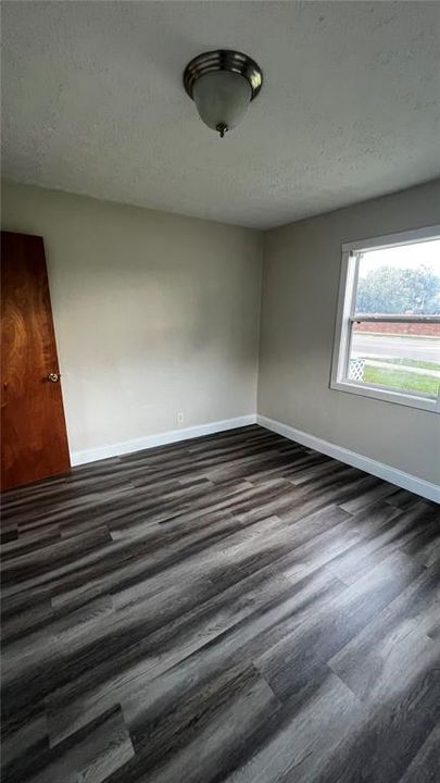 For Rent: $2,000 (2 beds, 1 baths, 576 Square Feet)