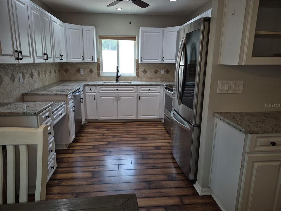 For Rent: $2,950 (4 beds, 2 baths, 1585 Square Feet)