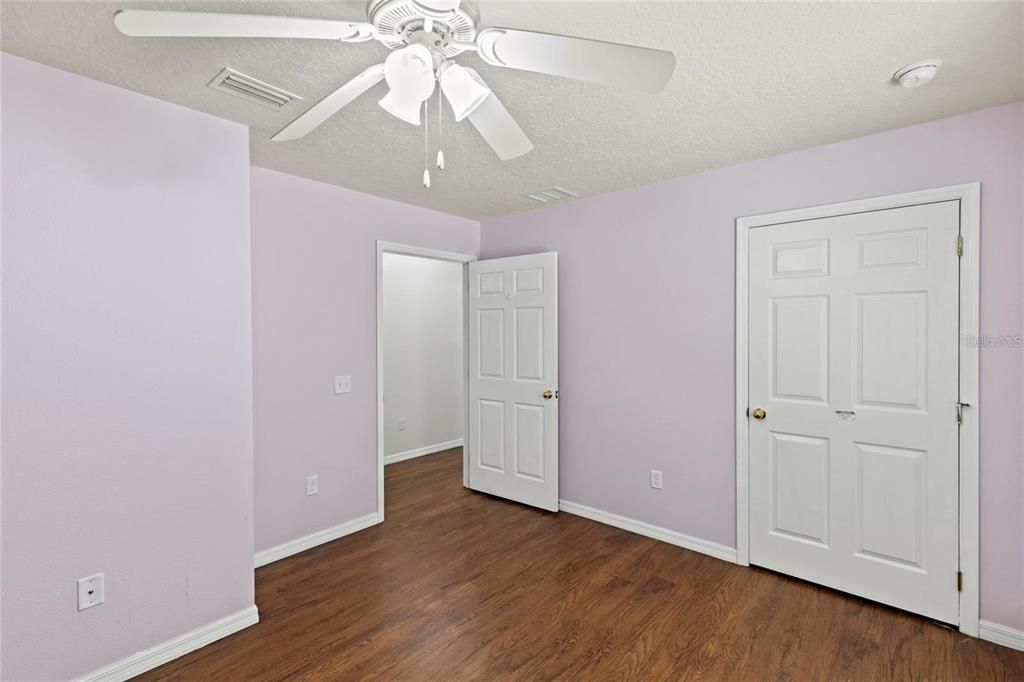 For Rent: $2,000 (3 beds, 2 baths, 1270 Square Feet)