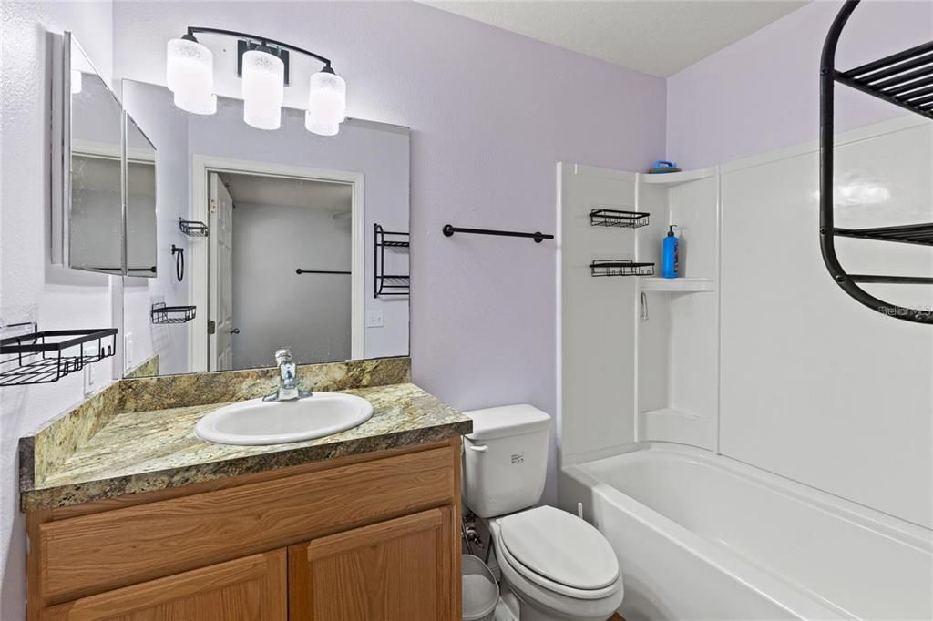 For Rent: $2,000 (3 beds, 2 baths, 1270 Square Feet)