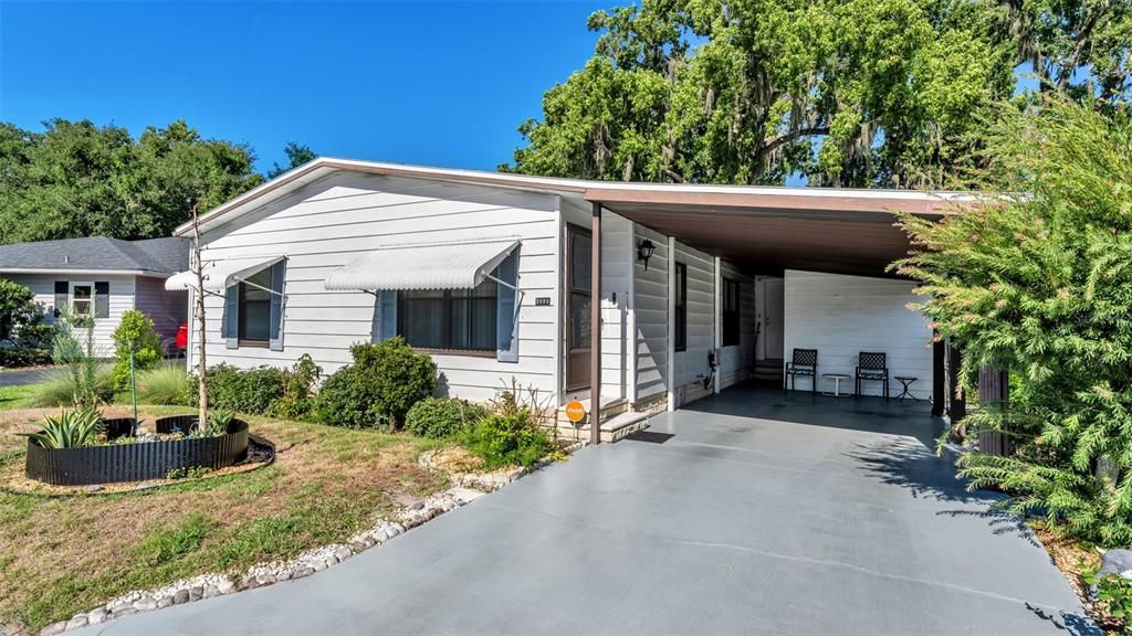 For Sale: $144,900 (2 beds, 2 baths, 1170 Square Feet)