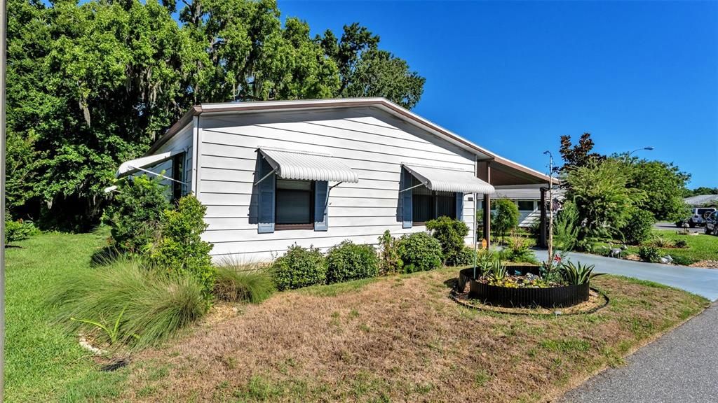 For Sale: $144,900 (2 beds, 2 baths, 1170 Square Feet)