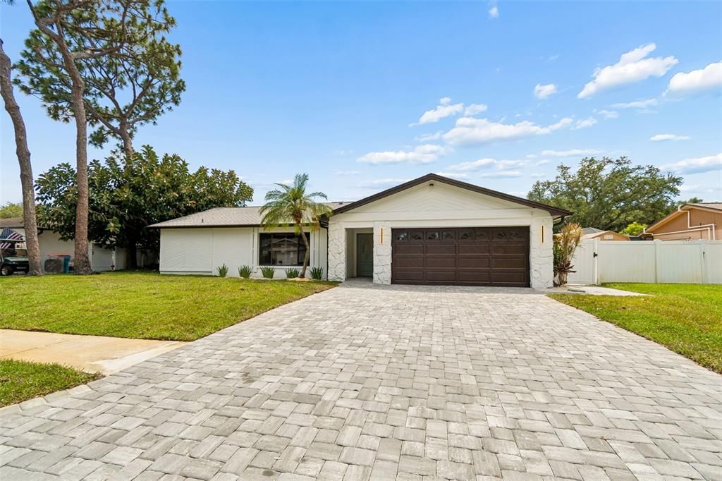 For Sale: $650,000 (3 beds, 2 baths, 1880 Square Feet)