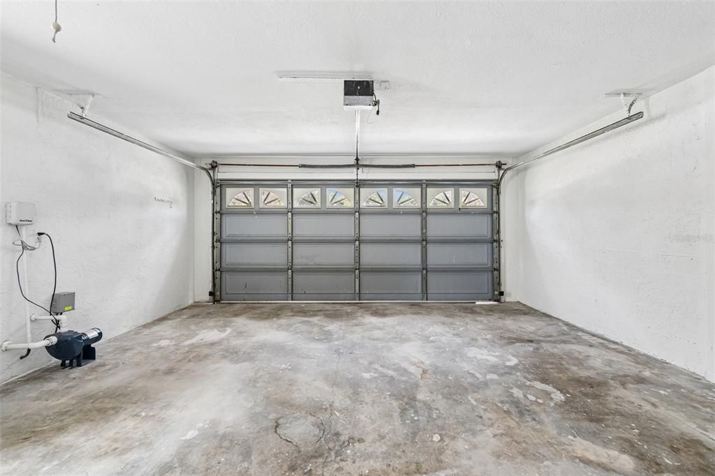 For Sale: $650,000 (3 beds, 2 baths, 1880 Square Feet)