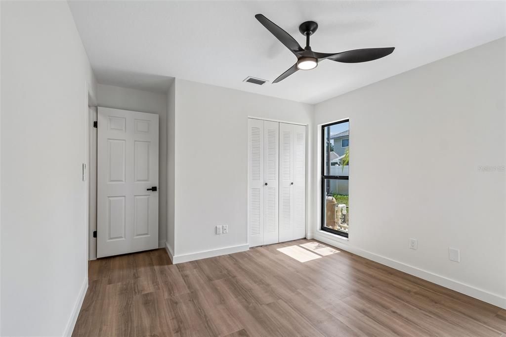 For Sale: $650,000 (3 beds, 2 baths, 1880 Square Feet)