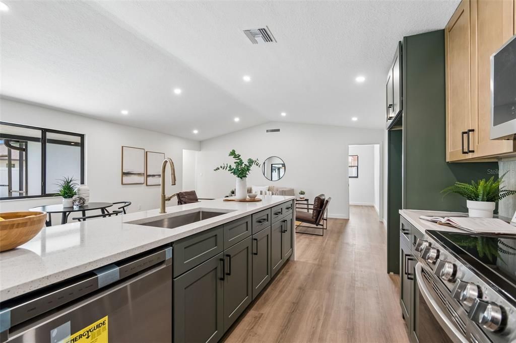 For Sale: $650,000 (3 beds, 2 baths, 1880 Square Feet)