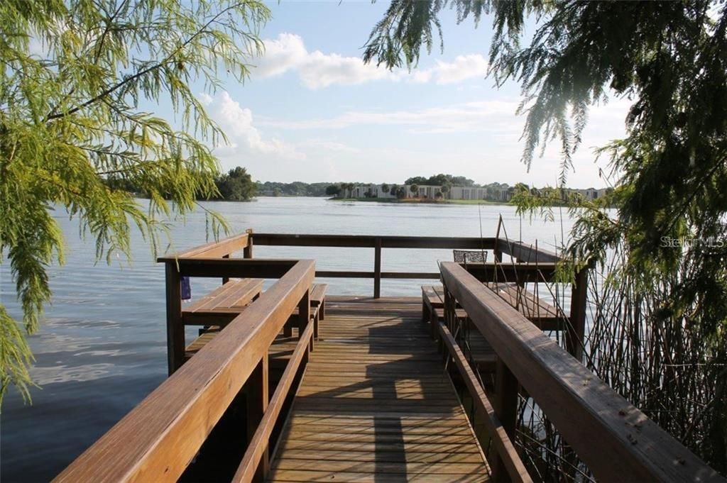 For Sale: $135,000 (1 beds, 1 baths, 581 Square Feet)