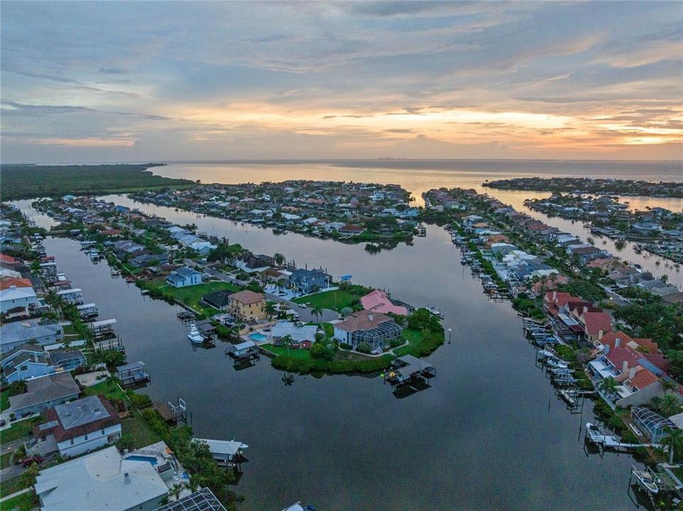 For Sale: $1,699,000 (4 beds, 2 baths, 3209 Square Feet)