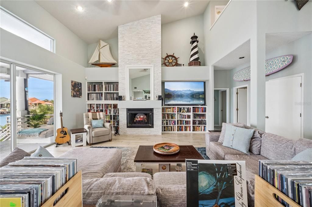 For Sale: $1,699,000 (4 beds, 2 baths, 3209 Square Feet)