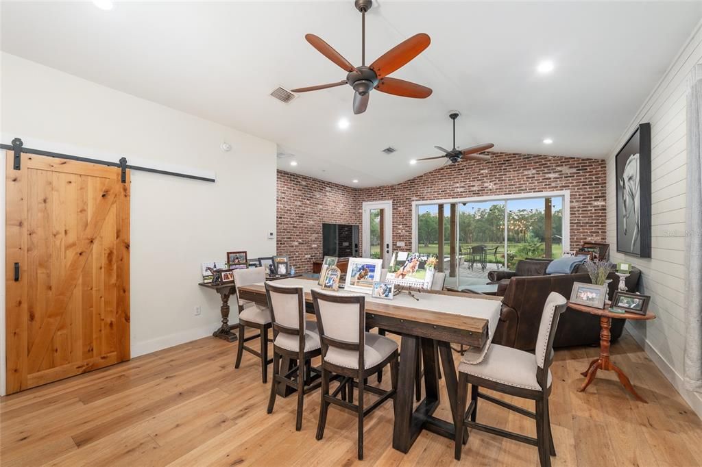 For Sale: $3,799,000 (2 beds, 2 baths, 1940 Square Feet)