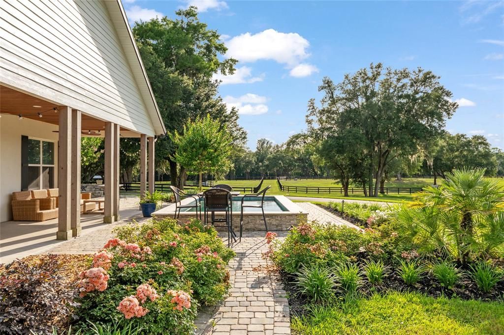 For Sale: $3,799,000 (2 beds, 2 baths, 1940 Square Feet)