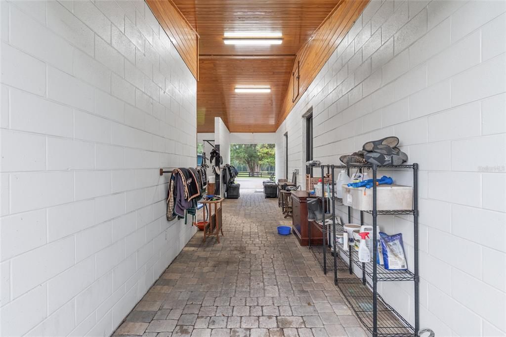For Sale: $3,799,000 (2 beds, 2 baths, 1940 Square Feet)