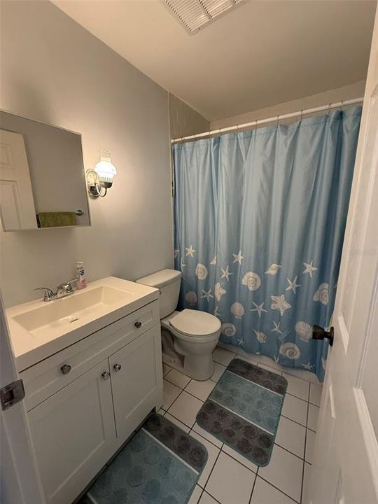 For Rent: $1,850 (2 beds, 1 baths, 900 Square Feet)