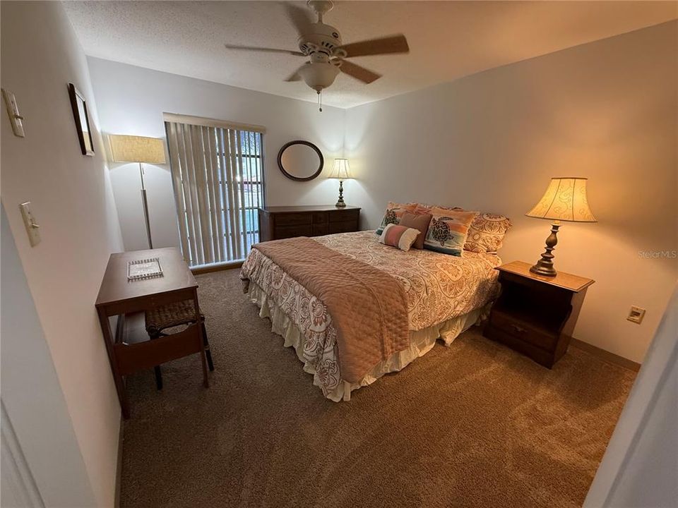 For Rent: $1,850 (2 beds, 1 baths, 900 Square Feet)