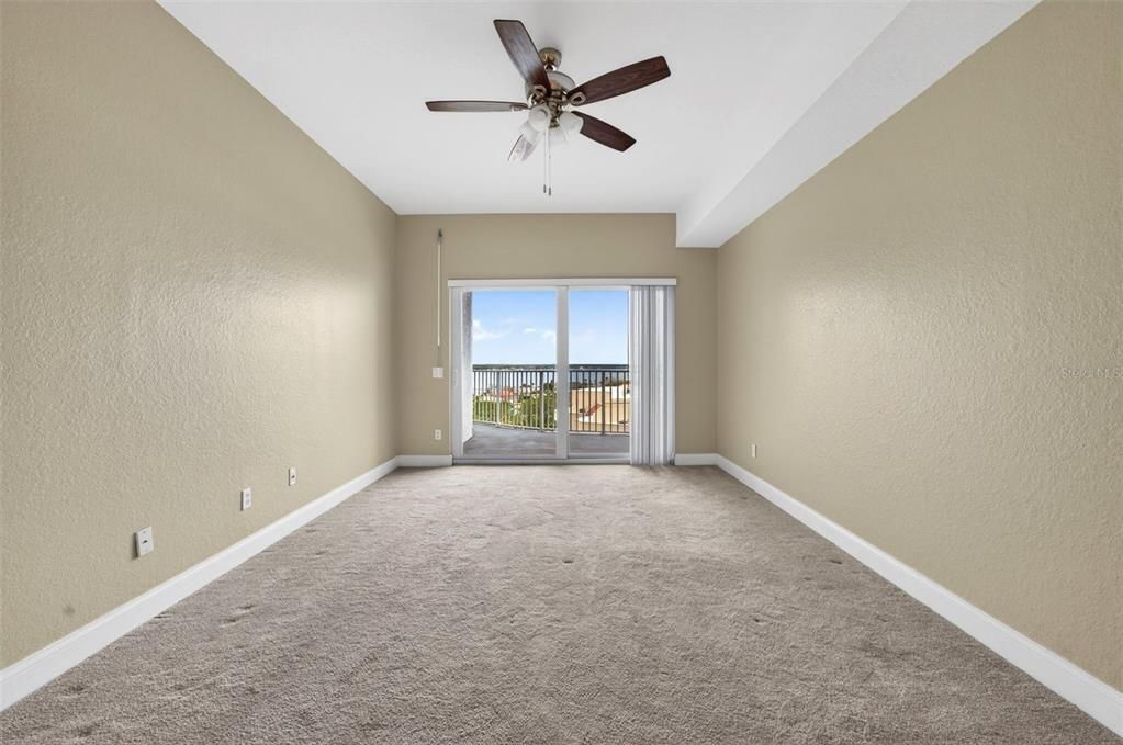 En Venta: $399,000 (2 camas, 2 baños, 1775 Pies cuadrados)