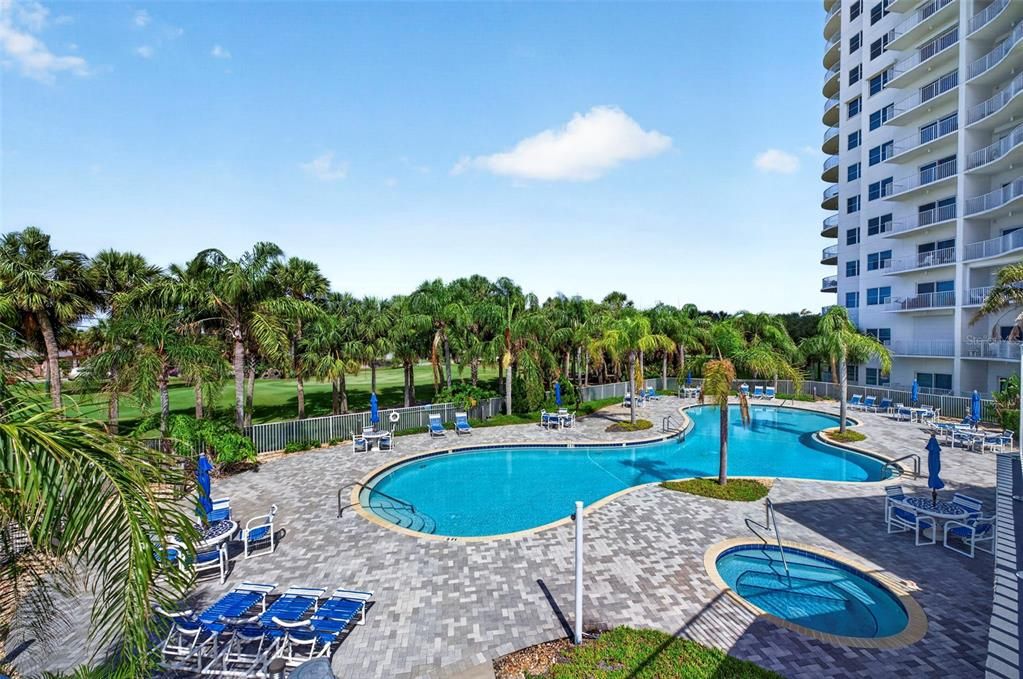 En Venta: $399,000 (2 camas, 2 baños, 1775 Pies cuadrados)