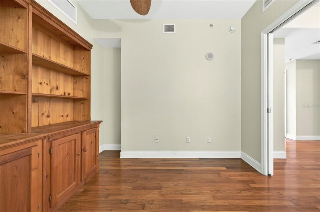 En Venta: $399,000 (2 camas, 2 baños, 1775 Pies cuadrados)
