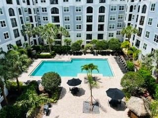 For Sale: $135,000 (1 beds, 1 baths, 685 Square Feet)