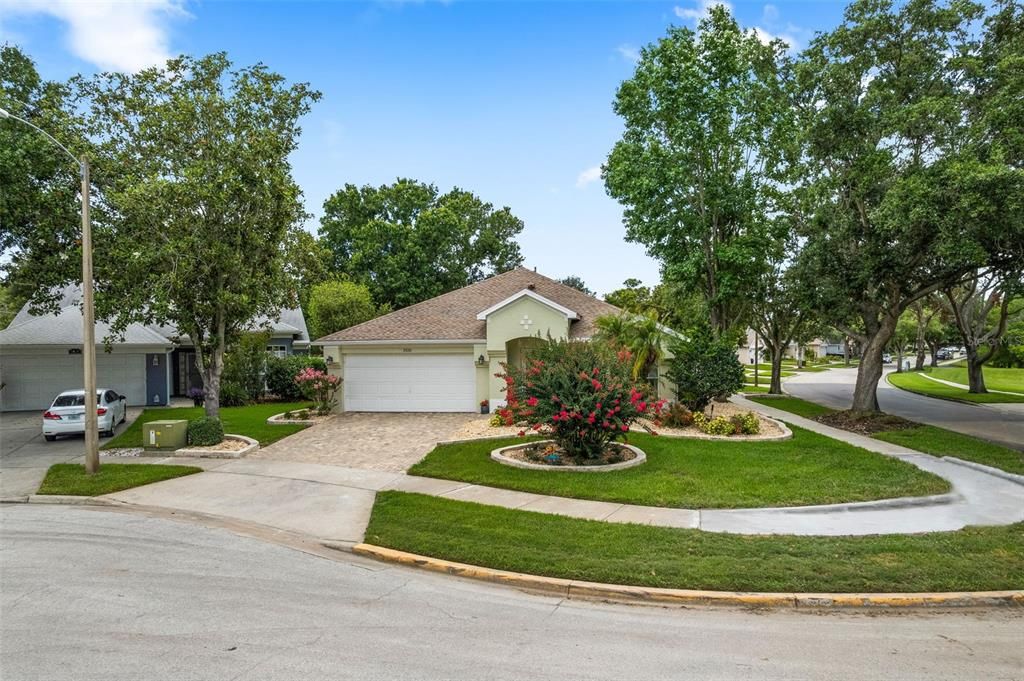 For Sale: $499,000 (3 beds, 2 baths, 1936 Square Feet)