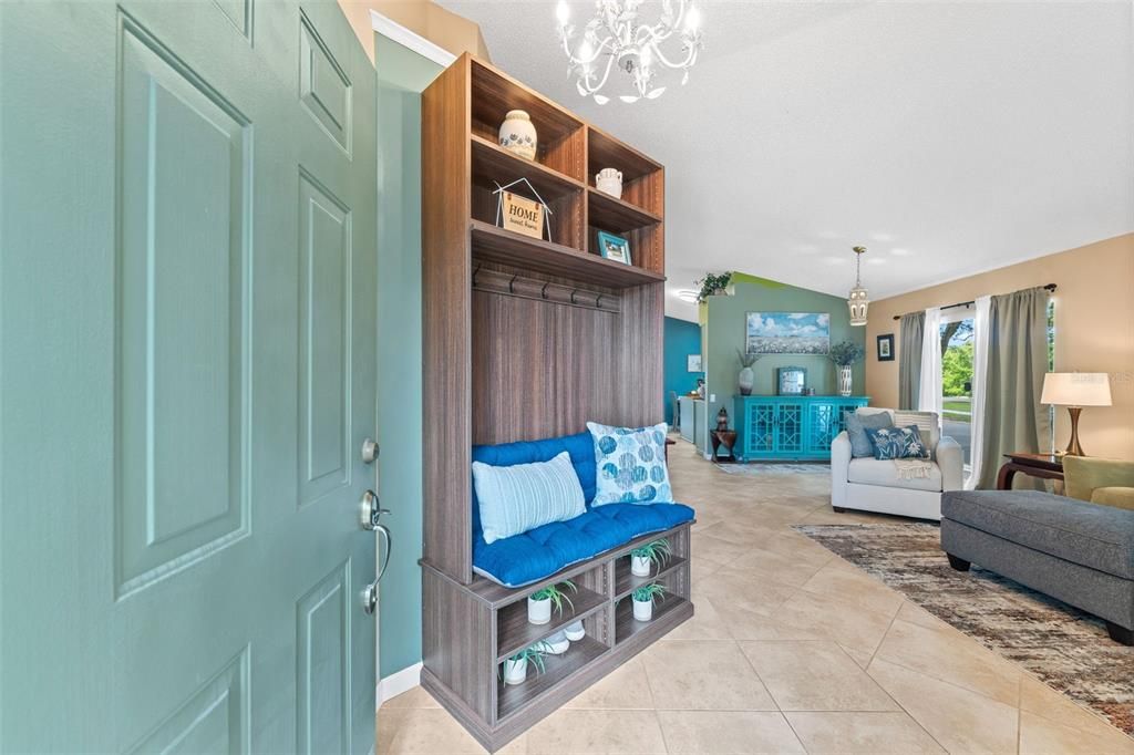 For Sale: $499,000 (3 beds, 2 baths, 1936 Square Feet)