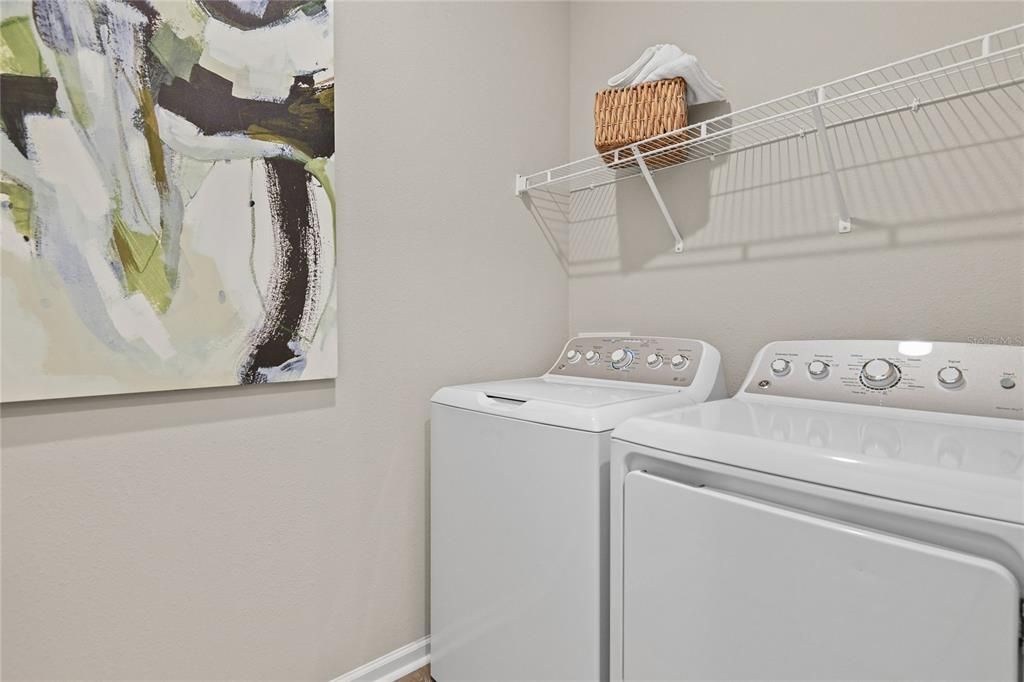 For Sale: $409,999 (3 beds, 2 baths, 1579 Square Feet)