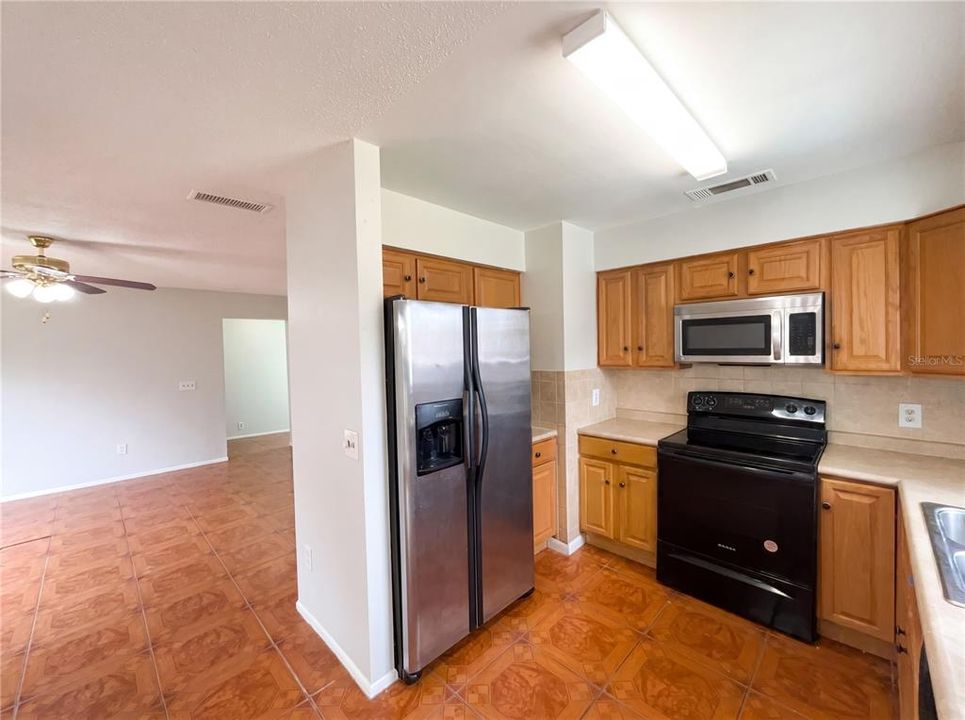 En Venta: $270,000 (3 camas, 2 baños, 1125 Pies cuadrados)