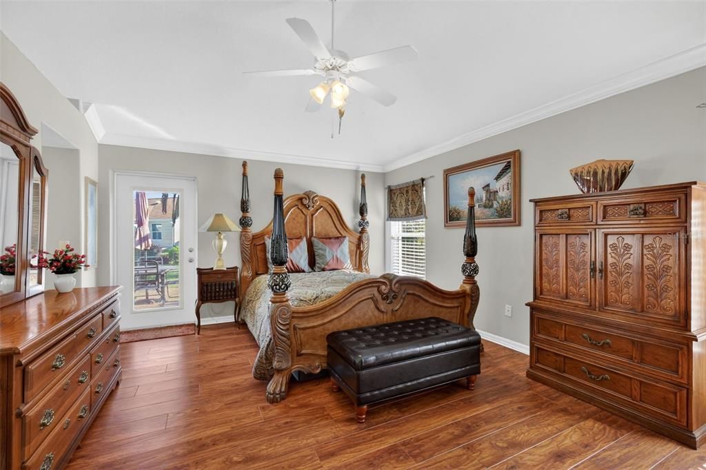 На продажу: $490,000 (2 спален, 2 ванн, 1908 Квадратных фут)