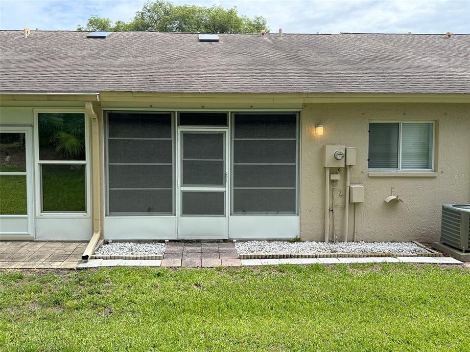 En Venta: $174,900 (2 camas, 1 baños, 940 Pies cuadrados)