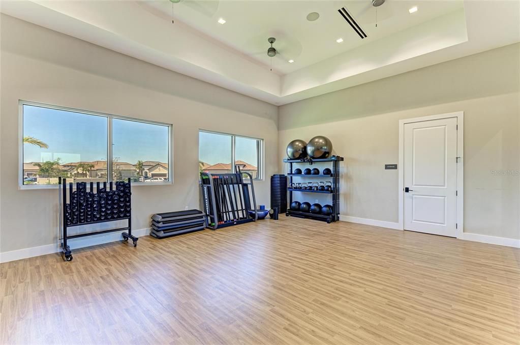Active With Contract: $514,900 (2 beds, 2 baths, 1533 Square Feet)