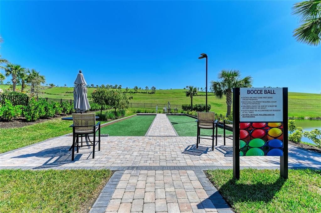 Active With Contract: $514,900 (2 beds, 2 baths, 1533 Square Feet)