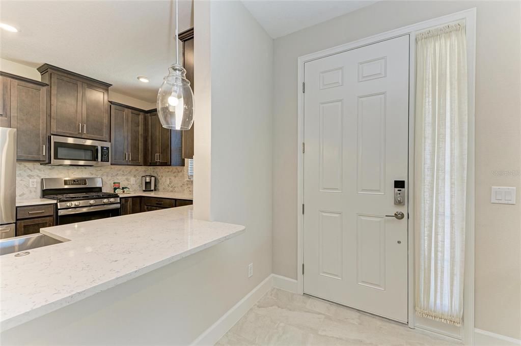 Active With Contract: $514,900 (2 beds, 2 baths, 1533 Square Feet)