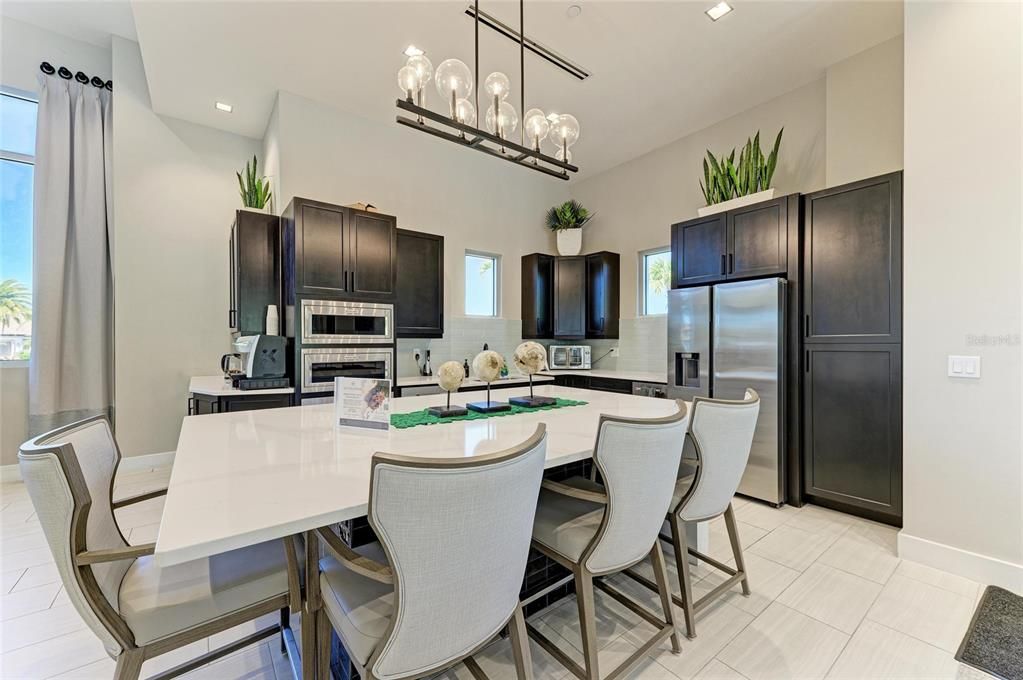 Active With Contract: $514,900 (2 beds, 2 baths, 1533 Square Feet)