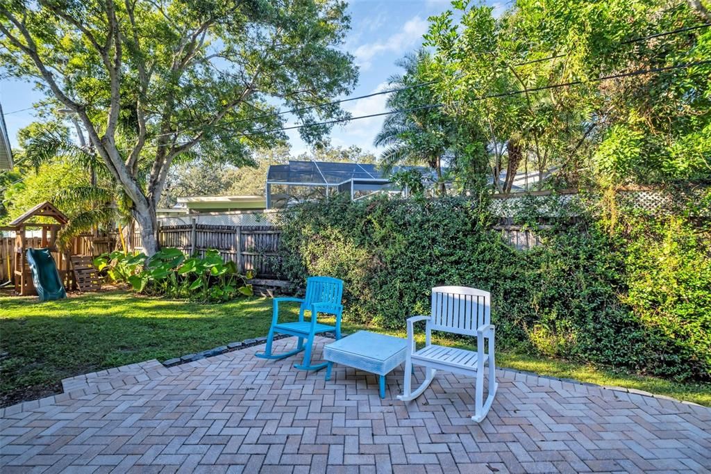 Active With Contract: $699,900 (4 beds, 2 baths, 2404 Square Feet)