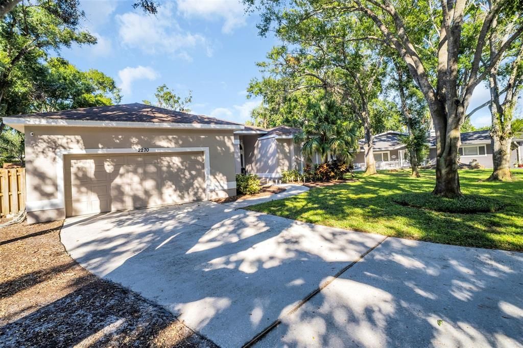 Active With Contract: $699,900 (4 beds, 2 baths, 2404 Square Feet)