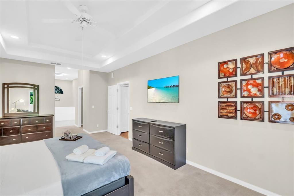 Active With Contract: $699,900 (4 beds, 2 baths, 2404 Square Feet)
