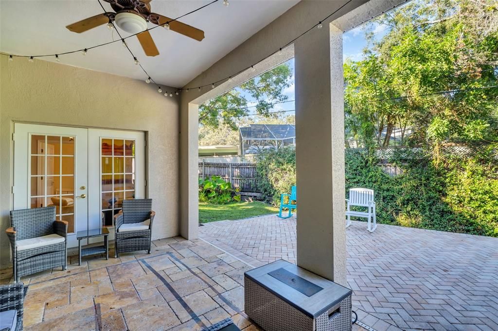 Active With Contract: $699,900 (4 beds, 2 baths, 2404 Square Feet)