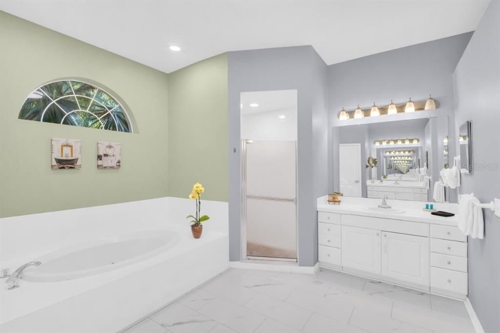Active With Contract: $699,900 (4 beds, 2 baths, 2404 Square Feet)