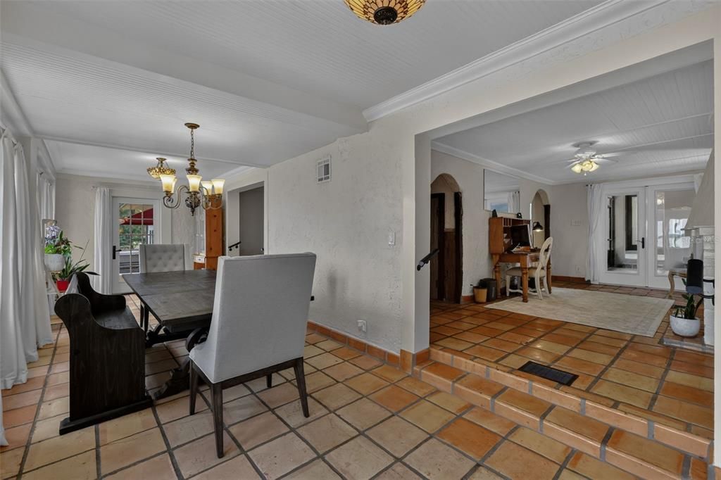 En Venta: $1,499,000 (6 camas, 6 baños, 7485 Pies cuadrados)