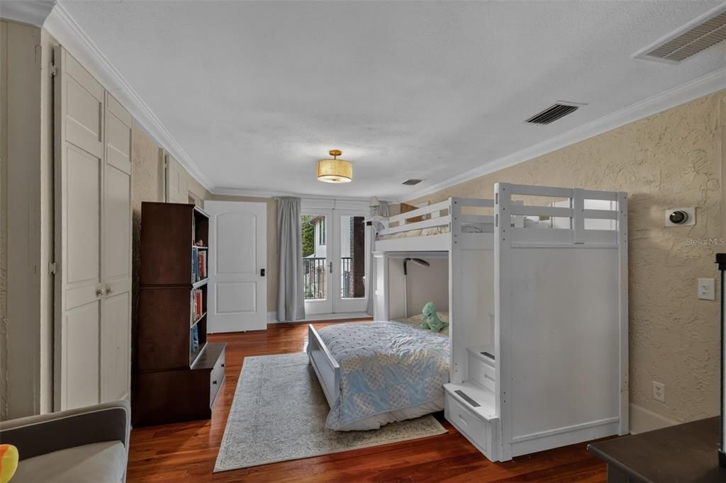 En Venta: $1,499,000 (6 camas, 6 baños, 7485 Pies cuadrados)